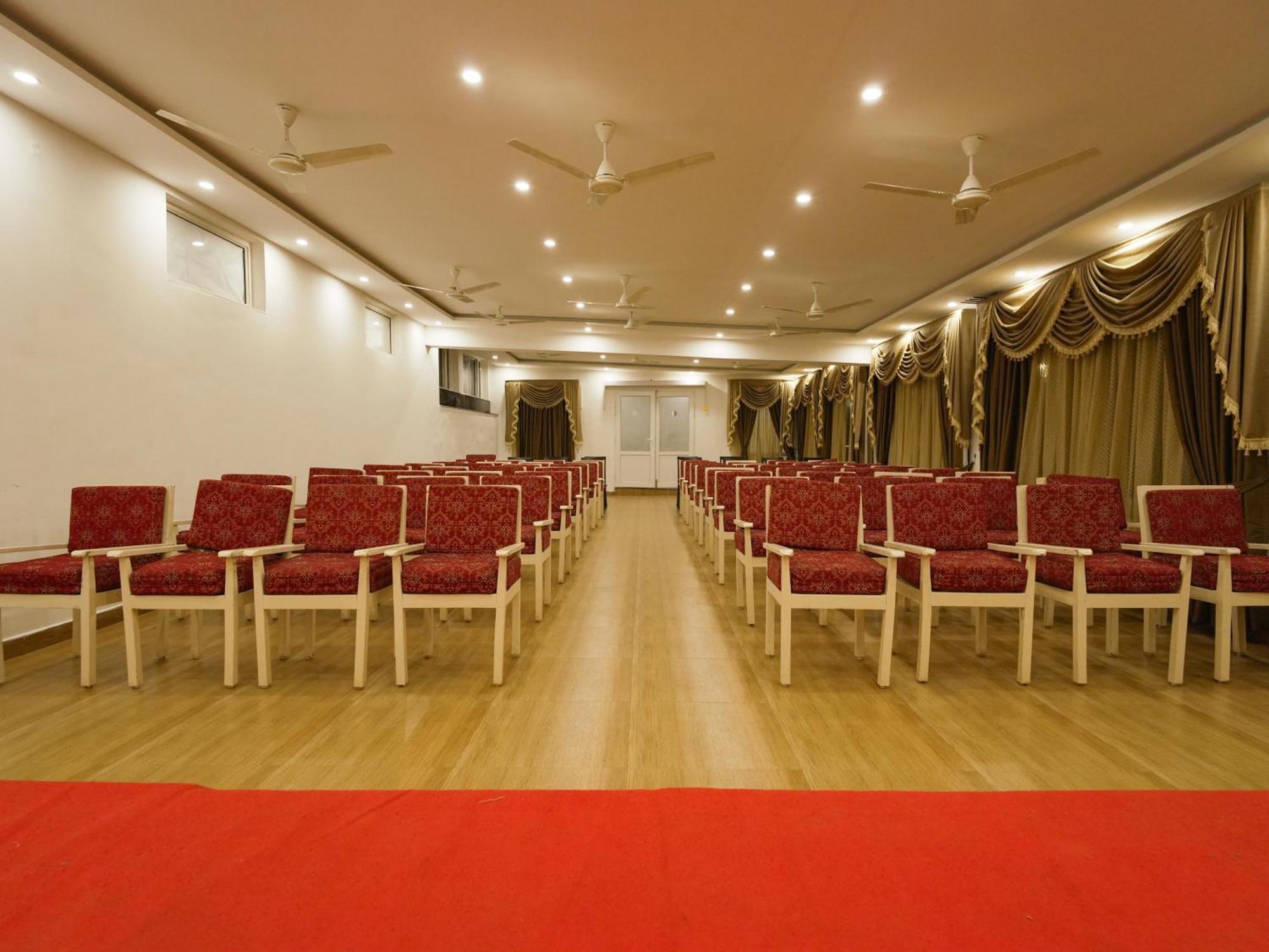 Mgm Whispering Wind'S Yelagiri Hotell Eksteriør bilde