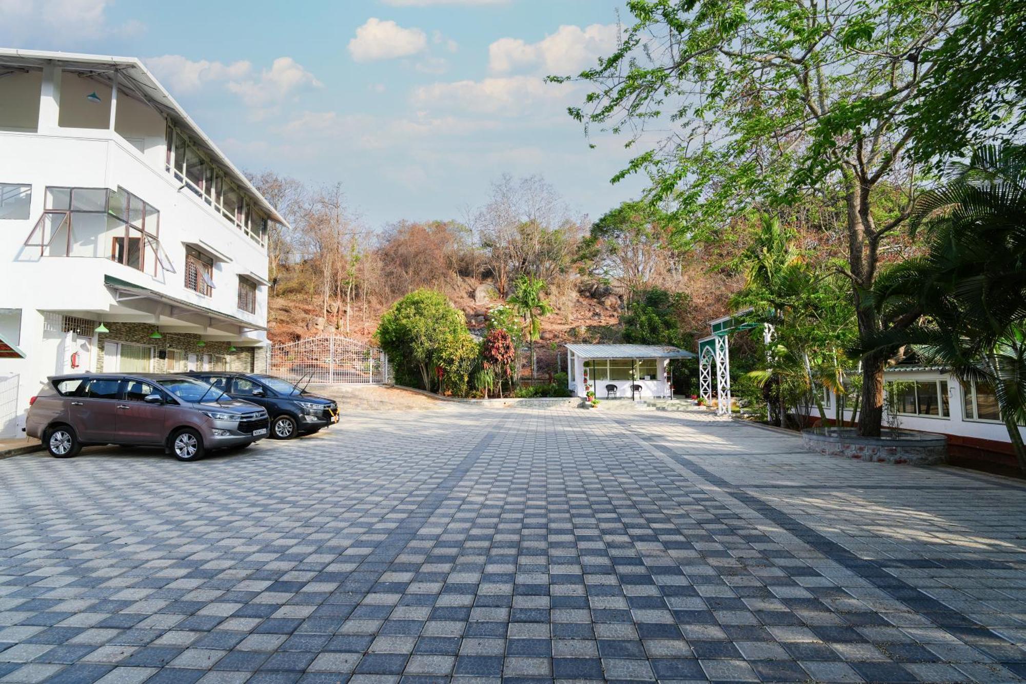 Mgm Whispering Wind'S Yelagiri Hotell Eksteriør bilde